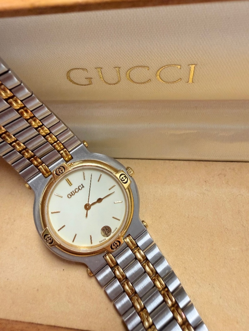 Authentic Gucci 9000M Watch